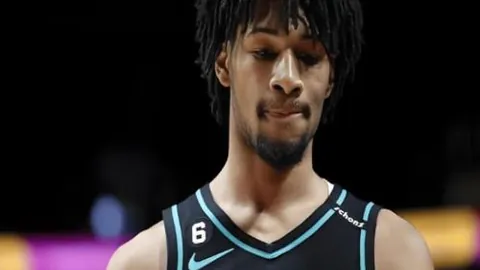 博洛尼亚欧冠胜战激发团队士气，开启新篇章